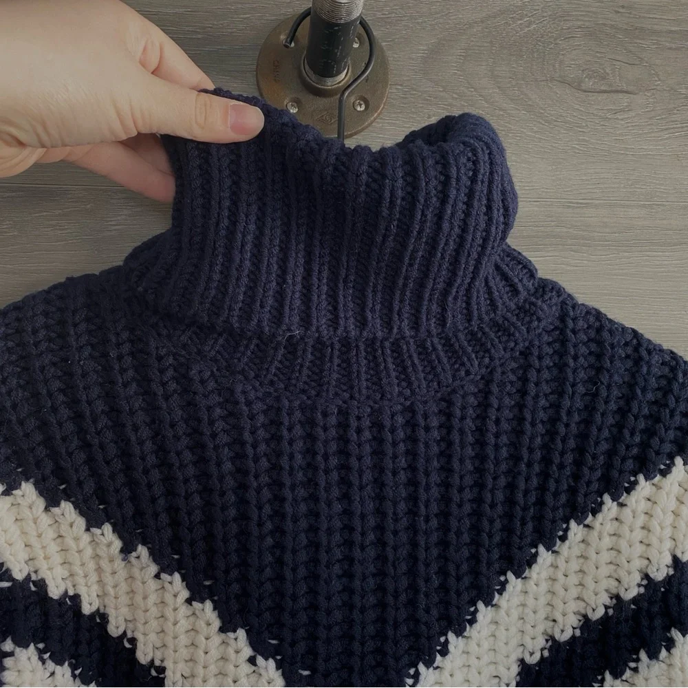 Tory Sport Merino Chevron Chunky Turtleneck Sweater - Picture 9 of 14